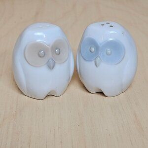 Vintage Takahashi Japan Owl Ceramic Salt & Pepper Shakers White With Gray & Blue